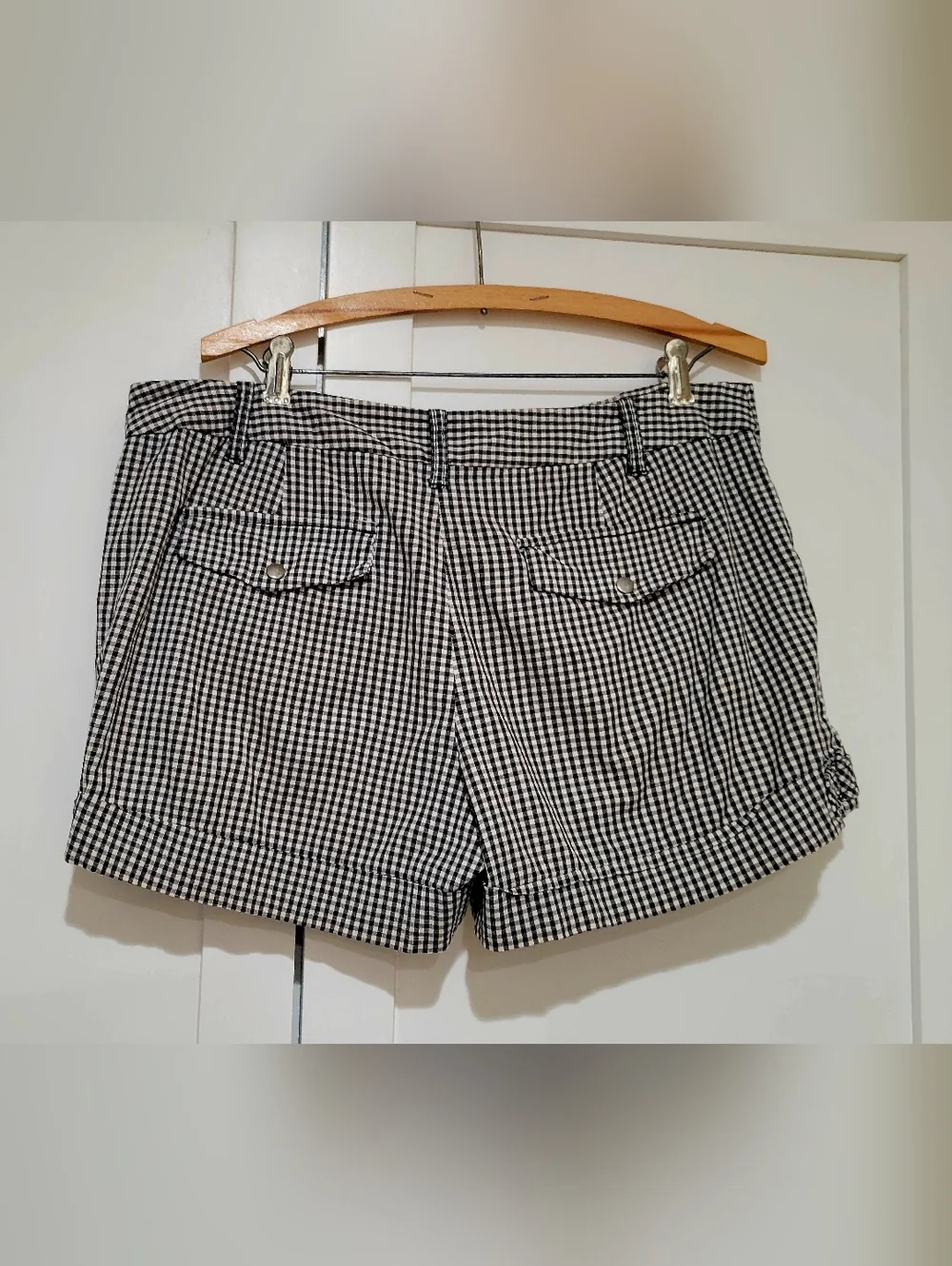 LOFT Black & White Gingham Shorts | Women’s Size 12 - Picture 2 of 4